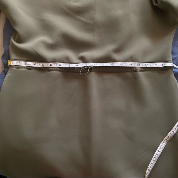 NWOT Sweaty Betty Grace Scuba Midi Oversized Sweatshirt Dress Moss Green - Picture 3 of 6